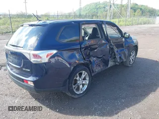 2014 Mitsubishi Outlander SE z VIN JA4AZ3A36EZ006533, wystawiony jako IAAI lot #42178162 z przebiegiem 160 851 mil mil oraz . Historia ofert i sprzedaży dostępna na DreamBid. Obrazek 4.