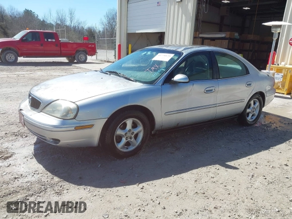 2002 Mercury Sable GS with VIN 1MEFM50U52A635368, listed as a IAAI auction lot 41770175 with 226,296 mi miles. Bid and sale history available at carsss.com. Image 2.