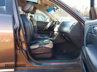 2006 Infiniti FX with VIN JNRAS08W96X207347, listed as a IAAI auction lot 41291980 with 260,032 mi miles and . Bid and sale history available at carsss.com. Image 5.