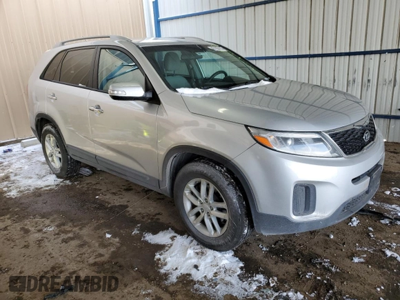 2015 Kia Sorento LX with VIN 5XYKTDA71FG607305, listed as a Copart auction lot 45190415 with 93,535 mi miles and Salvage Title. Bid and sale history available at carsss.com. Image 4.
