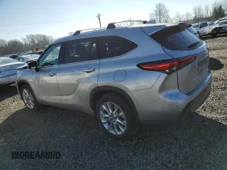 2023 Toyota Highlander L with VIN 5TDKDRBH1PS047176, listed as a Copart auction lot 47275345 with 19,473 mi miles and Salvage title. Bid and sale history available at DreamBid. Image 2.
