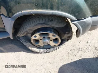 2000 Nissan Xterra XE with VIN 5N1ED28Y9YC565062, listed as a IAAI auction lot 40678721 with 300,967 mi miles and . Bid and sale history available at DreamBid. Image 6.