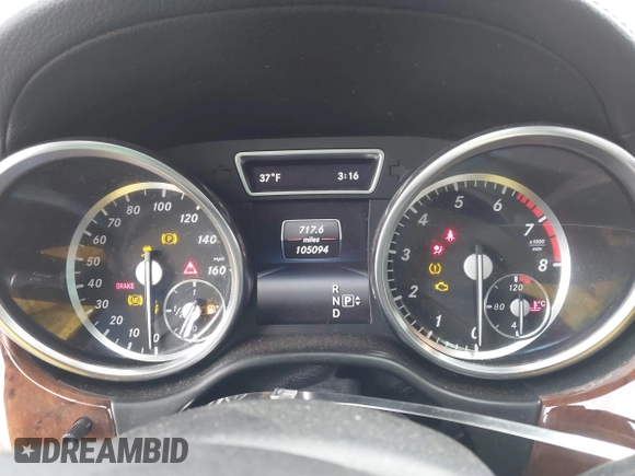 2014 Mercedes-Benz GL-Class GL 550 with VIN 4JGDF7DE1EA274612, listed as a IAAI auction lot 41710174 with 105,094 mi miles. Bid and sale history available at carsss.com. Image 7.