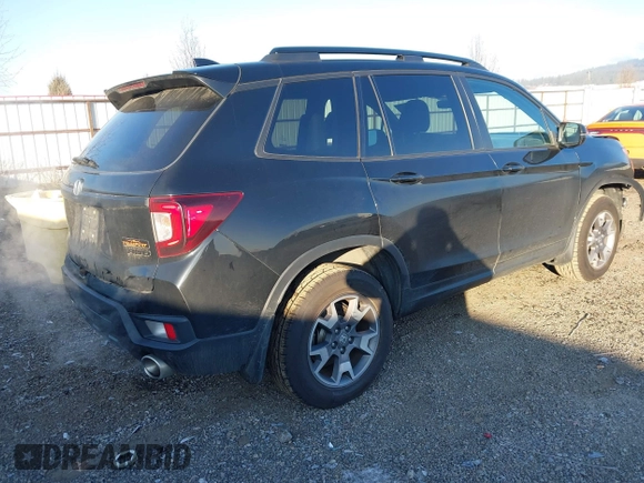 2022 Honda Passport TrailSport with VIN 5FNYF8H67NB029576, listed as a IAAI auction lot 41333708 with 50,913 mi miles and . Bid and sale history available at DreamBid. Image 4.