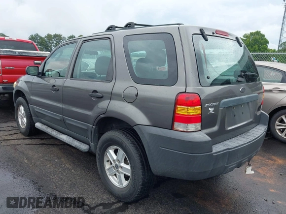 2006 Ford Escape XLS with VIN 1FMYU02Z46KA52355, listed as a IAAI auction lot 42376670 with Not provided miles and . Bid and sale history available at DreamBid. Image 3.