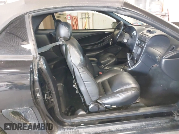 1994 Ford Mustang with VIN 1FALP45T7RF155048, listed as a IAAI auction lot 41860923 with 81,956 mi miles and . Bid and sale history available at DreamBid. Image 5.