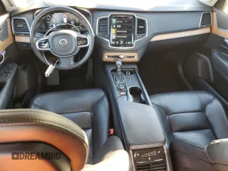 2021 Volvo XC90 Momentum with VIN YV4A221K6M1712505, listed as a Copart auction lot 87847165 with 85,095 mi miles and Salvage Title. Bid and sale history available at carsss.com. Image 8.