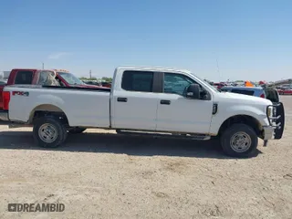 2019 Ford Super Duty F-250 SRW XL with VIN 1FT7W2B60KED26445, listed as a IAAI auction lot 41896494 with 101,098 mi miles. Bid and sale history available at carsss.com. Image 13.