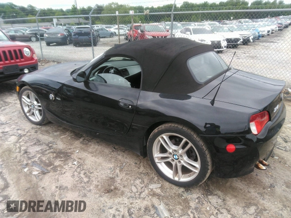 2008 BMW Z4 3.0i z VIN 4USBU33578LW74849, wystawiony jako IAAI lot #42378041 z przebiegiem 181 213 mil mil oraz . Historia ofert i sprzedaży dostępna na DreamBid. Obrazek 3.