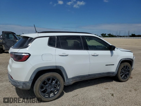 2025 Jeep Compass Latitude с VIN 3C4NJDBN5ST516783, выставлен на аукционе Copart как лот 58801145 с пробегом 2 863 миль миль и Списание • Salvage title. История ставок и продаж доступна на DreamBid. Изображение 3.