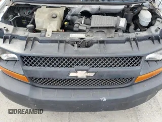 2003 Chevrolet Express Cargo with VIN 1GCGG25V931223419, listed as a Copart auction lot 76194064 with Not Provided miles and Salvage Title. Bid and sale history available at DreamBid. Image 12.