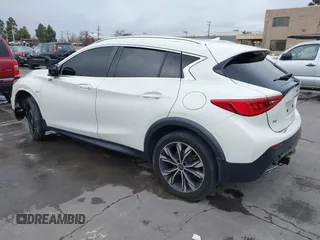 2018 Infiniti QX30 Premium с VIN SJKCH5CR8JA048030, выставлен на аукционе IAAI как лот 41097383 с пробегом 131 820 миль миль и . История ставок и продаж доступна на DreamBid. Изображение 3.