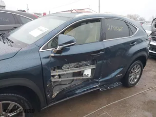 2015 Lexus NX 300h with VIN JTJBJRBZ2F2015051, listed as a IAAI auction lot 40924813 with 214,112 mi miles. Bid and sale history available at carsss.com. Image 6.