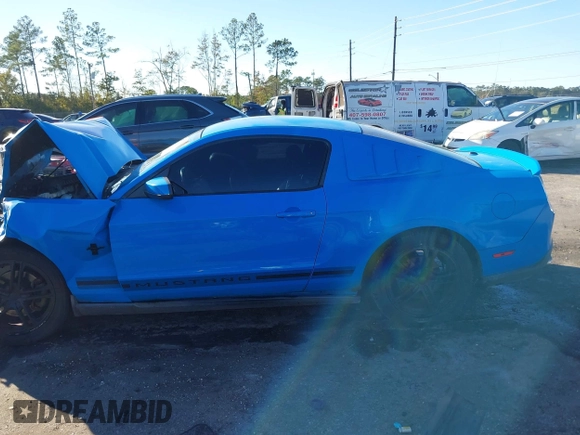 2012 Ford Mustang V6 Premium with VIN 1ZVBP8AM2C5233385, listed as a IAAI auction lot 40926705 with Not Provided miles. Bid and sale history available at carsss.com. Image 14.