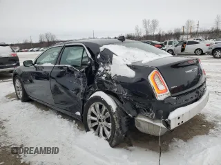 2017 Chrysler 300 Limited z VIN 2C3CCARG5HH538912, wystawiony jako Copart lot #45566125 z przebiegiem 124 761 mil mil oraz Szkoda całkowita • Salvage title. Historia ofert i sprzedaży dostępna na DreamBid. Obrazek 2.