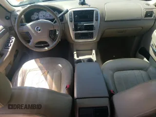 2003 Mercury Mountaineer Convenience z VIN 4M2DU86K03UJ09367, wystawiony jako Copart lot #54923945 z przebiegiem 186 886 mil mil oraz Szkody całkowita. Historia ofert i sprzedaży dostępna na DreamBid. Obrazek 8.