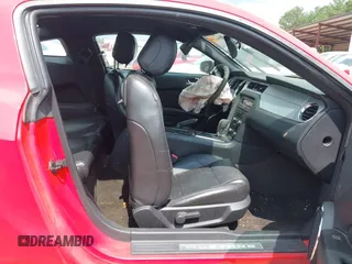 2014 Ford Mustang V6 with VIN 1ZVBP8AMXE5297869, listed as a IAAI auction lot 42452664 with 164,356 mi miles and . Bid and sale history available at DreamBid. Image 5.