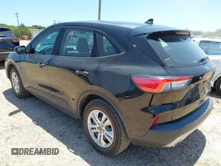 2020 Ford Escape S z VIN 1FMCU0F69LUB56947, wystawiony jako IAAI lot #42553612 z przebiegiem 61 382 mil mil oraz . Historia ofert i sprzedaży dostępna na DreamBid. Obrazek 3.