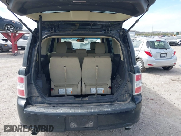 2017 Ford Flex Limited z VIN 2FMHK6D83HBA13153, wystawiony jako IAAI lot #41868284 z przebiegiem 134 732 mil mil oraz . Historia ofert i sprzedaży dostępna na DreamBid. Obrazek 16.
