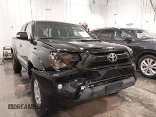 2013 Toyota Tacoma with VIN 5TFUU4EN4DX076111, listed as a IAAI auction lot 42068015 with 152,837 mi miles and . Bid and sale history available at DreamBid. Image 6.