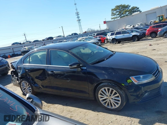 2016 Volkswagen Jetta SEL z VIN 3VWL07AJ5GM212572, wystawiony jako IAAI lot #41470003 z przebiegiem 138 988 mil mil oraz . Historia ofert i sprzedaży dostępna na DreamBid. Obrazek 13.