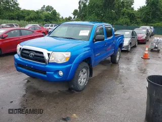 2007 Toyota Tacoma with VIN 3TMLU42N77M010825, listed as a IAAI auction lot 42681151 with 295,160 mi miles and . Bid and sale history available at DreamBid. Image 17.