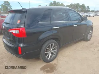 2014 Kia Sorento SX Limited with VIN 5XYKWDA77EG471803, listed as a IAAI auction lot 41682414 with 156,220 mi miles. Bid and sale history available at carsss.com. Image 4.