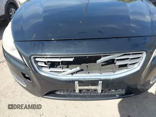 2012 Volvo S60 T5 с VIN YV1622FS1C2086107, выставлен на аукционе IAAI как лот 41844844 с пробегом 194 042 миль миль и . История ставок и продаж доступна на DreamBid. Изображение 13.
