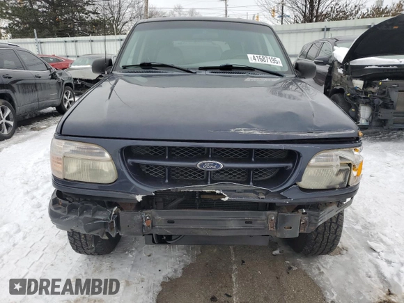 2001 Ford Explorer XLS z VIN 1FMZU62E21UB60975, wystawiony jako Copart lot #41687195 z przebiegiem 181 330 mil mil oraz Szkoda całkowita • Salvage title. Historia ofert i sprzedaży dostępna na DreamBid. Obrazek 5.