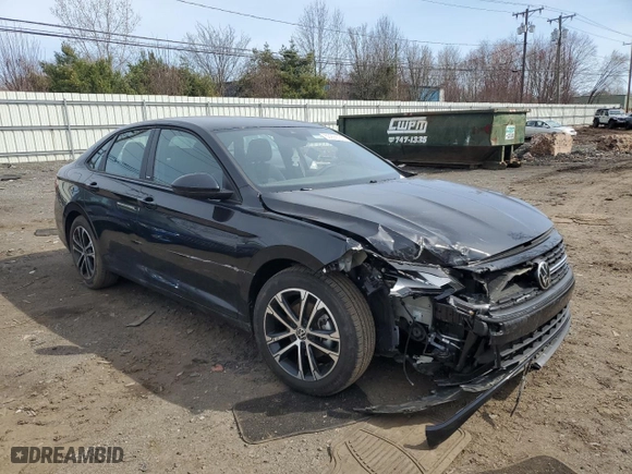 2024 Volkswagen Jetta Sport with VIN 3VWBM7BU8RM045295, listed as a Copart auction lot 50992765 with 11,860 mi miles and Salvage Title. Bid and sale history available at carsss.com. Image 4.