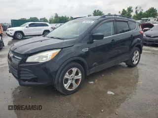 2016 Ford Escape SE z VIN 1FMCU9GX6GUB27374, wystawiony jako Copart lot #59628755 z przebiegiem 111 565 mil mil oraz Czysty tytuł • Clean title. Historia ofert i sprzedaży dostępna na DreamBid. Obrazek 1.