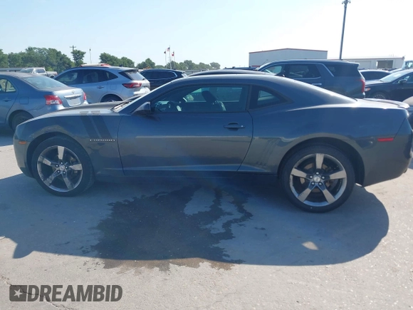 2011 Chevrolet Camaro 1LT с VIN 2G1FB1ED7B9136844, выставлен на аукционе IAAI как лот 42223709 с пробегом 180 139 миль миль и . История ставок и продаж доступна на DreamBid. Изображение 14.