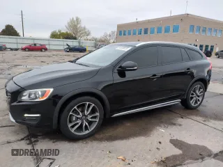 2017 Volvo V60 z VIN YV440MWK0H1025842, wystawiony jako Copart lot #54539515 z przebiegiem 103 894 mil mil oraz Szkoda całkowita • Salvage title. Historia ofert i sprzedaży dostępna na DreamBid. Obrazek 1.