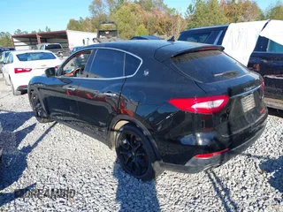 2017 Maserati Levante z VIN ZN661XUA1HX234457, wystawiony jako IAAI lot #41029384 z przebiegiem 132 624 mil mil oraz . Historia ofert i sprzedaży dostępna na DreamBid. Obrazek 3.