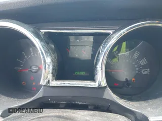 2007 Ford Mustang Deluxe with VIN 1ZVFT84N375262112, listed as a IAAI auction lot 42298758 with 146,489 mi miles and . Bid and sale history available at DreamBid. Image 7.