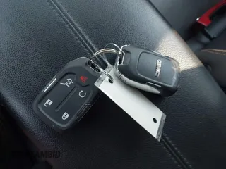 2019 GMC Terrain SLT z VIN 3GKALPEV6KL338490, wystawiony jako IAAI lot #41898528 z przebiegiem 102 917 mil mil oraz . Historia ofert i sprzedaży dostępna na DreamBid. Obrazek 11.