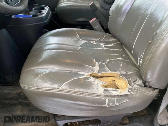 2015 Chevrolet Express Cargo with VIN 1GCWGFCG0F1145334, listed as a IAAI auction lot 42610461 with 143,162 mi miles and . Bid and sale history available at DreamBid. Image 37.