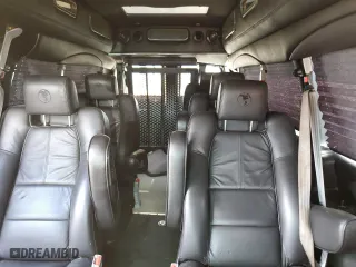 2018 GMC Savana Cargo Van with VIN 1GTW7BFG3J1162190, listed as a Copart auction lot 68281014 with 83,733 mi miles and Non Repairable. Bid and sale history available at carsss.com. Image 10.