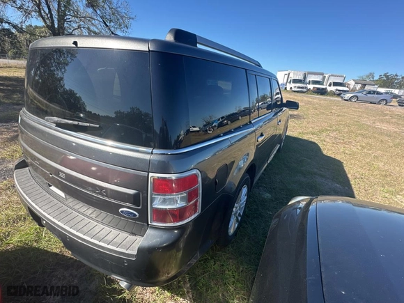 2016 Ford Flex SEL with VIN 2FMGK5C83GBA09724, listed as a Copart auction lot 83862724 with 188,103 mi miles and Clean Title. Bid and sale history available at carsss.com. Image 4.