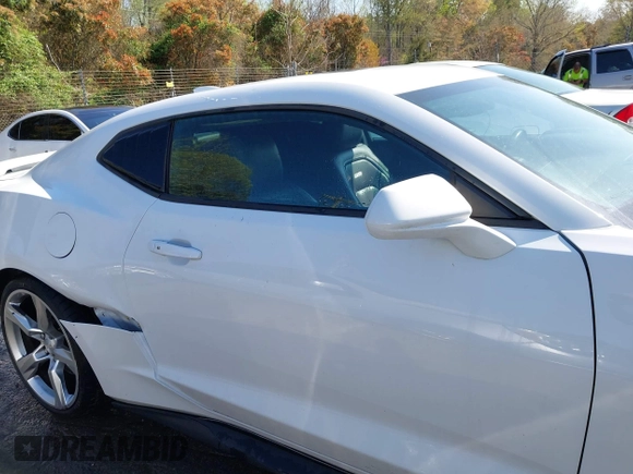 2017 Chevrolet Camaro 2SS with VIN 1G1FH1R77H0102036, listed as a IAAI auction lot 41924124 with 170,443 mi miles and . Bid and sale history available at DreamBid. Image 13.