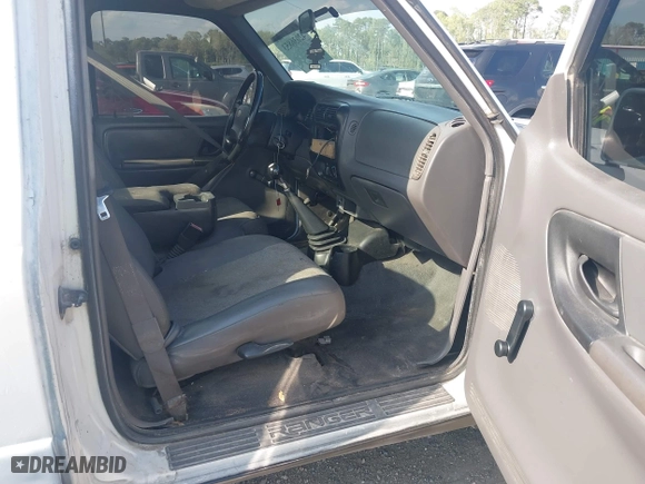2001 Ford Ranger XL with VIN 1FTYR10D81TA74722, listed as a IAAI auction lot 42036853 with 167,011 mi miles. Bid and sale history available at carsss.com. Image 5.