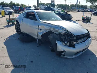 2017 Nissan 370Z with VIN JN1AZ4EHXHM951104, listed as a IAAI auction lot 41992380 with 118,356 mi miles. Bid and sale history available at carsss.com. Image 1.