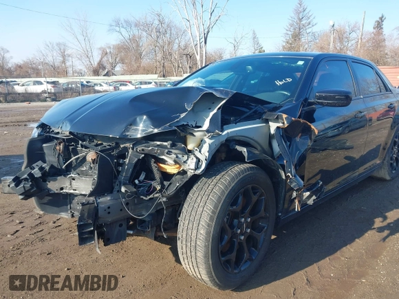 2016 Chrysler 300 S z VIN 2C3CCAGG0GH191555, wystawiony jako IAAI lot #42010604 z przebiegiem 74 343 mil mil oraz . Historia ofert i sprzedaży dostępna na DreamBid. Obrazek 6.