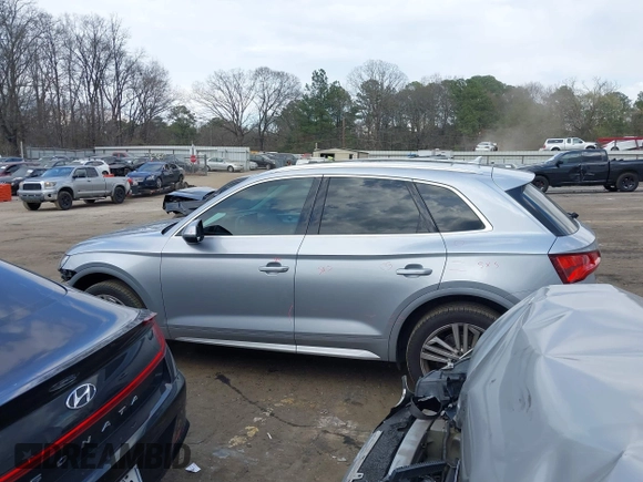 2018 Audi Q5 Premium Plus z VIN WA1BNAFY5J2153910, wystawiony jako IAAI lot #41790666 z przebiegiem 87 376 mil mil oraz . Historia ofert i sprzedaży dostępna na DreamBid. Obrazek 14.