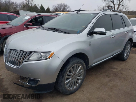 2012 Lincoln MKX with VIN 2LMDJ6JK6CBL15454, listed as a IAAI auction lot 41482972 with 144,660 mi miles. Bid and sale history available at carsss.com. Image 17.