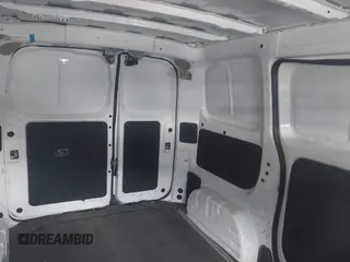 2017 Nissan NV200 S z VIN 3N6CM0KN3HK708335, wystawiony jako IAAI lot #41713394 z przebiegiem 139 215 mil mil oraz . Historia ofert i sprzedaży dostępna na DreamBid. Obrazek 8.