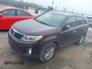 2015 Kia Sorento LX with VIN 5XYKTDA76FG565178, listed as a IAAI auction lot 42196426 with 160,933 mi miles. Bid and sale history available at carsss.com. Image 2.