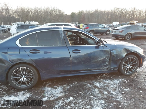 2021 BMW 3 Series 330i xDrive with VIN 3MW5R7J07M8C10185, listed as a IAAI auction lot 41184131 with 39,543 mi miles and . Bid and sale history available at DreamBid. Image 6.