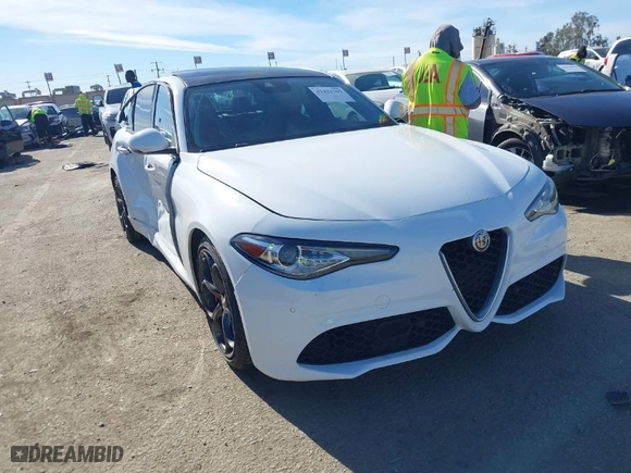 2019 Alfa Romeo Giulia Ti with VIN ZARFAMBN0K7606230, listed as a IAAI auction lot 41421769 with 69,274 mi miles. Bid and sale history available at carsss.com. Image 1.
