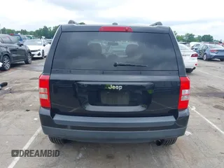 2017 Jeep Patriot Sport z VIN 1C4NJPBA3HD102608, wystawiony jako IAAI lot #42346928 z przebiegiem 149 438 mil mil oraz . Historia ofert i sprzedaży dostępna na DreamBid. Obrazek 16.